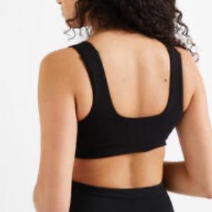 Aerie black cap  sleeve  sport bra